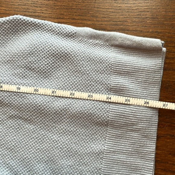 Gap lightweight v-neck sweater women’s M blue - Picture 9 of 9